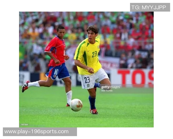 足球球衣图片欣赏与收藏攻略让你成为球迷时尚先锋 足球球衣图片欣赏与收藏攻略让你成为球迷时尚先锋