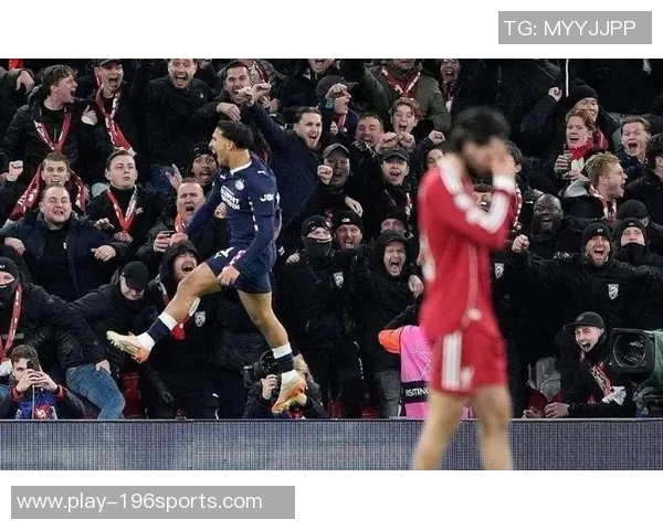 利物浦主场惨遭埃因霍温四球狂虐连续三场失利陷入困境